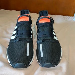 Adidas U Path Run